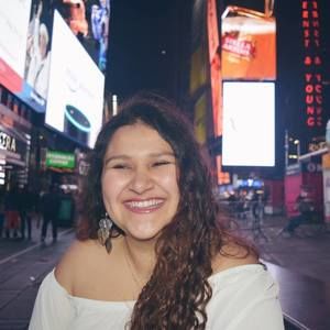 Meet your Posher, Luisa